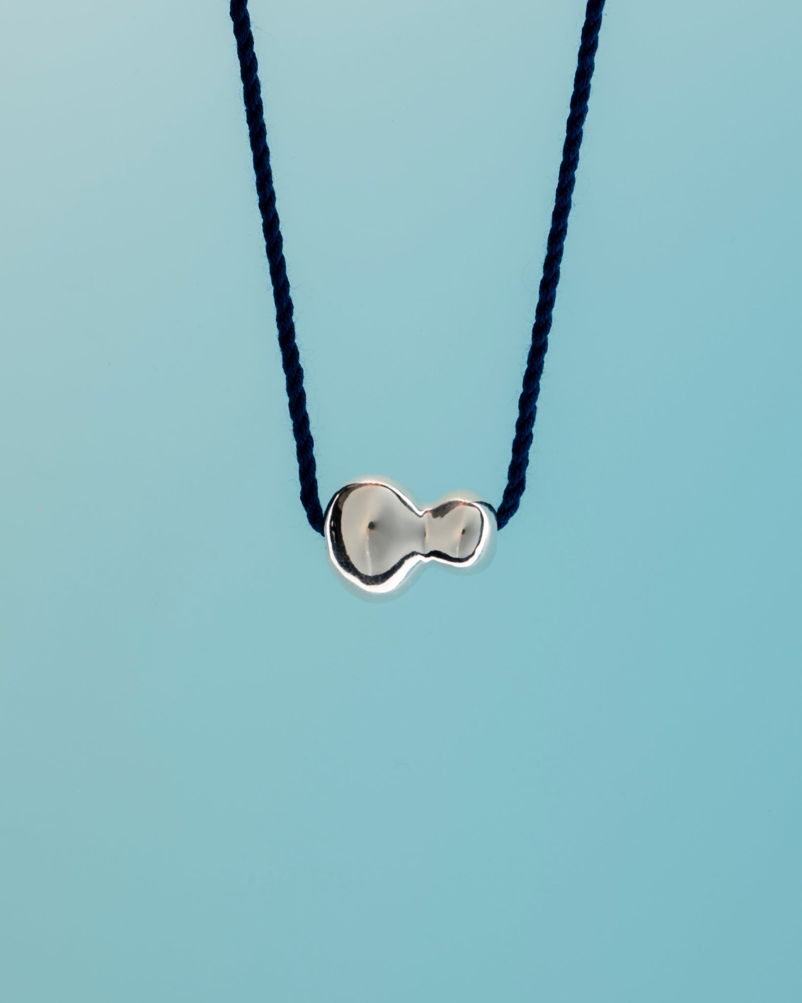 DOUBLE BEAM LINK ON SILKY CORD NECKLACE 【公式通販】